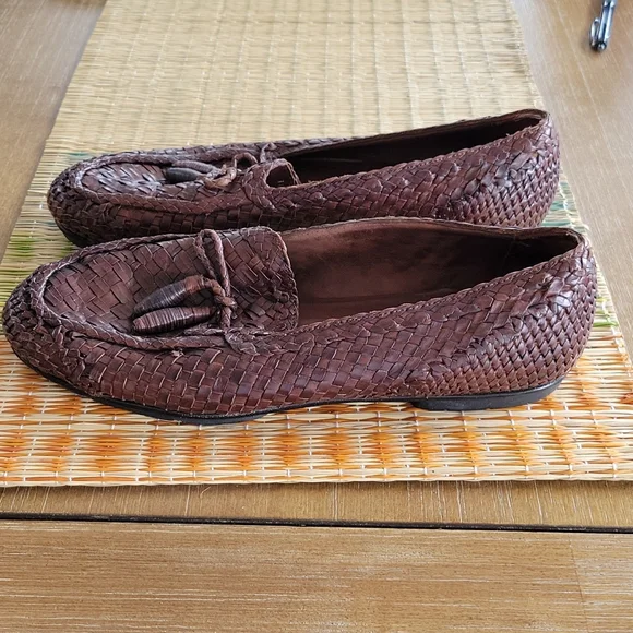 COLE HAAN MENS LEATHER TASSEL LOAFERS - Picture 8 of 12